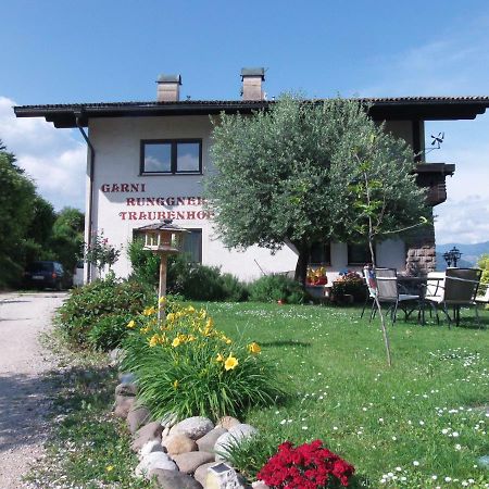 Hotel Garni Runggner Traubenhof Tramin an der Weinstraße Exterior foto